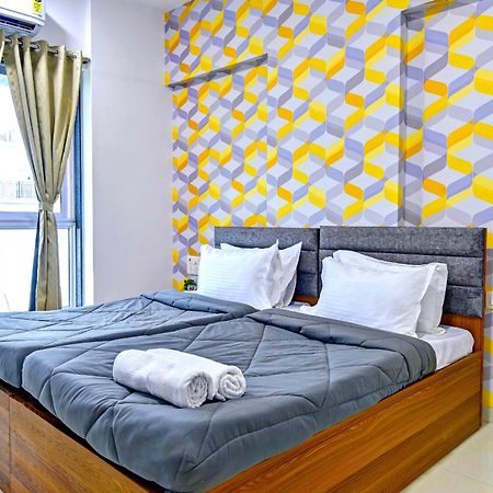 Hsquare Luxury Apartments Goregaon Mumbai Exterior photo