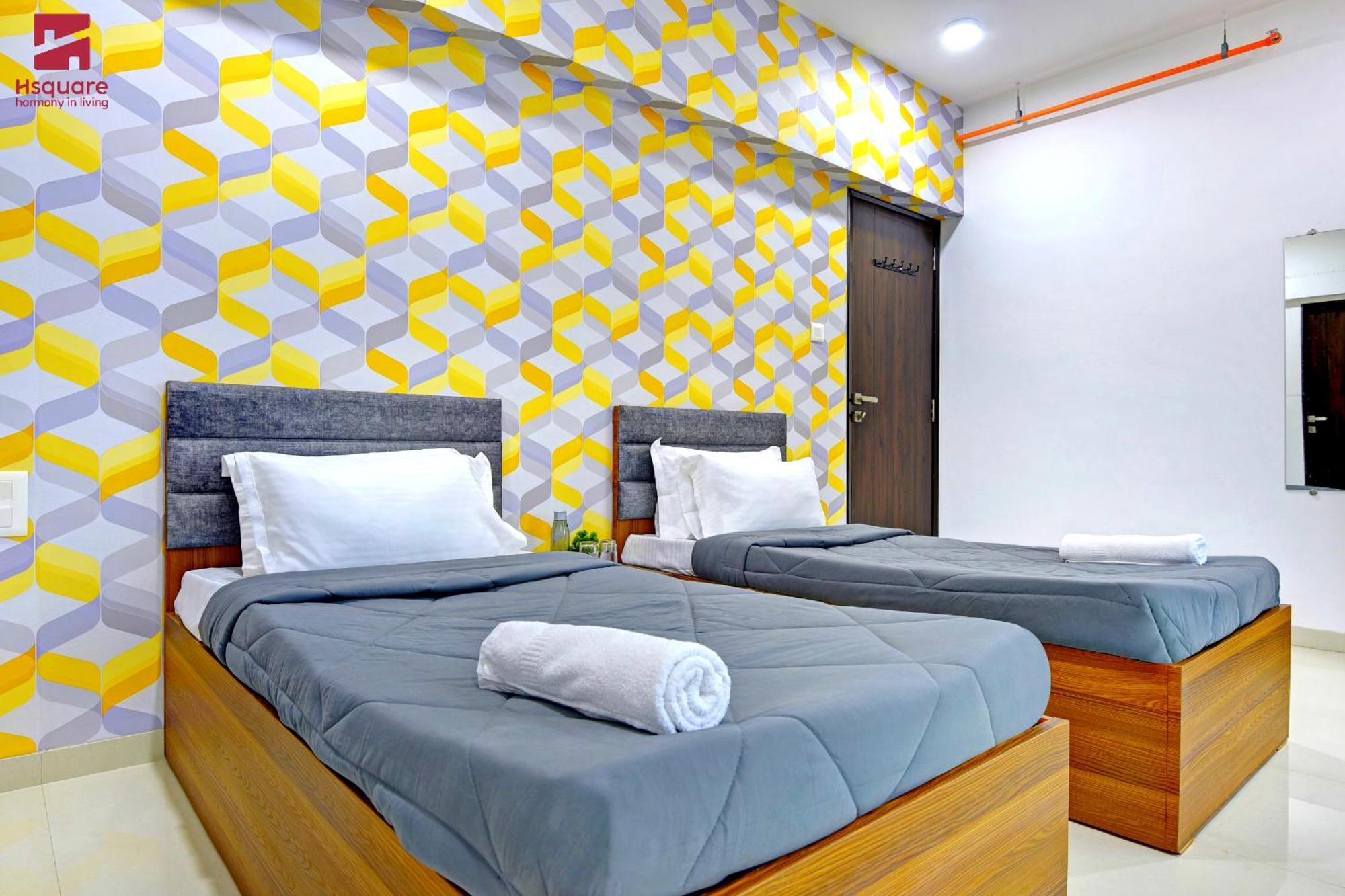 Hsquare Luxury Apartments Goregaon Mumbai Exterior photo